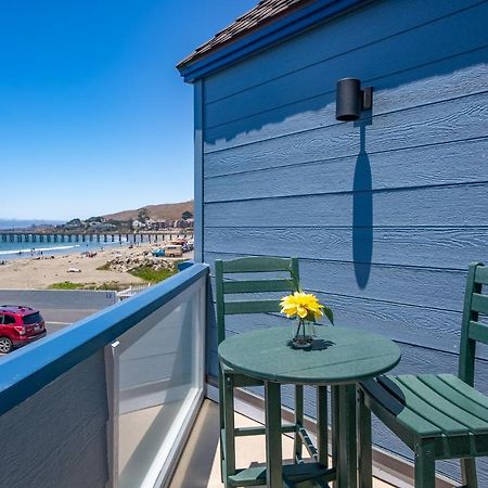 Shoreline Inn...On The Beach 카유코스 외부 사진