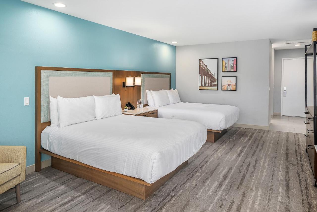 Shoreline Inn...On The Beach 카유코스 외부 사진